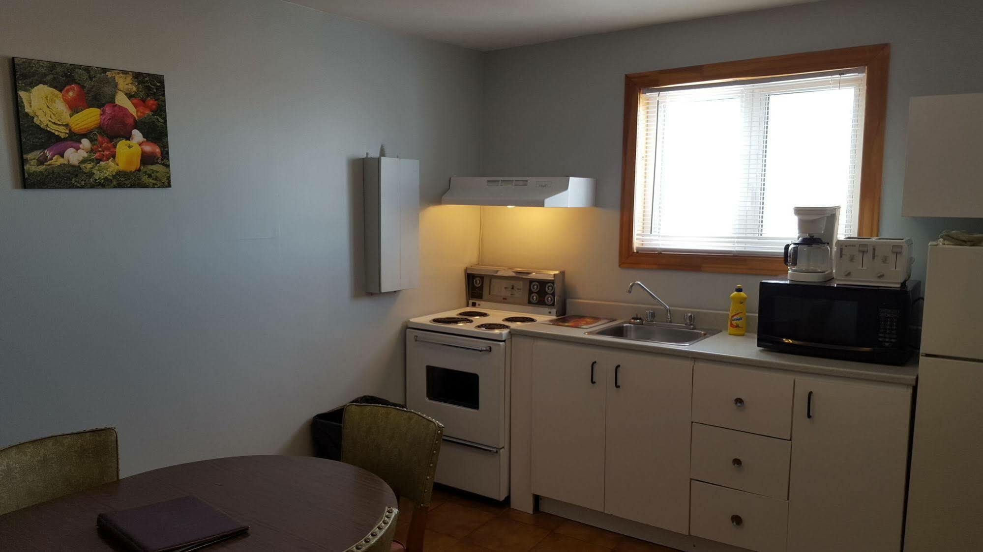 Motel Cote Rivière-du-Loup Buitenkant foto
